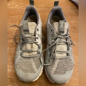 ON Cloud terry size 8